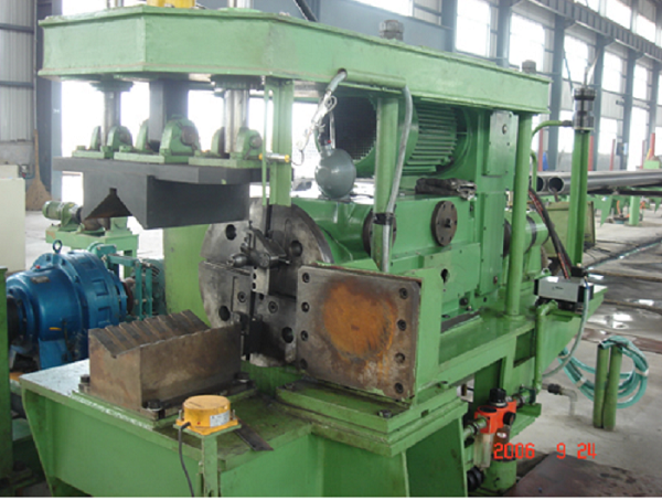 Small caliber flat steel chamfering machine